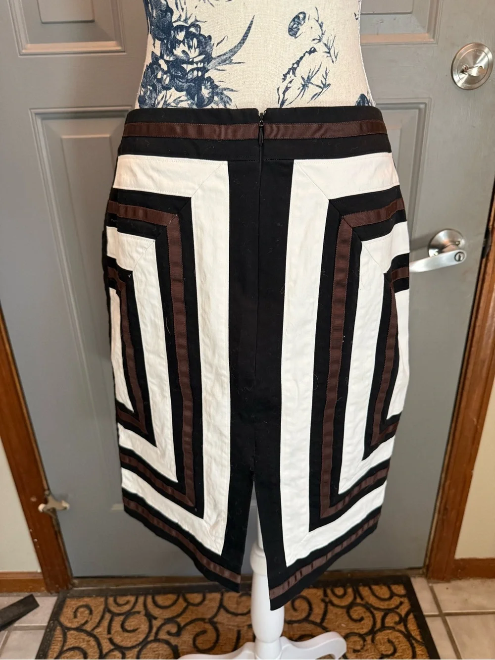 White House Black Market- (8)Black, White & Brown Geometric Pencil Skirt - Picture 6 of 11